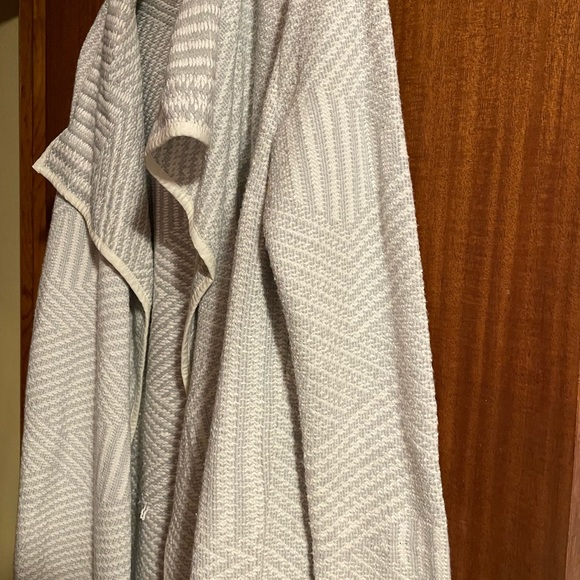 Sweater - Picture 2 of 3